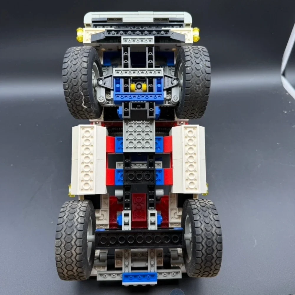 Vintage LEGO Model Team 5563 Racing Truck 1999 Large Octan Diesel Power 90s